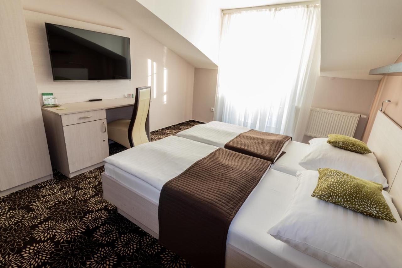 Parkhotel Plzen Congress Center Bagian luar foto