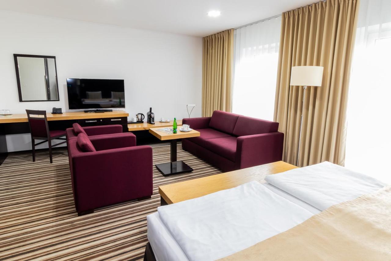 Parkhotel Plzen Congress Center Bagian luar foto