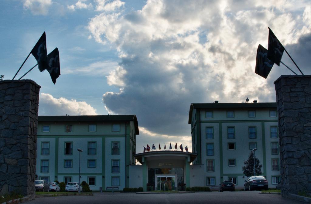 Parkhotel Plzen Congress Center Bagian luar foto