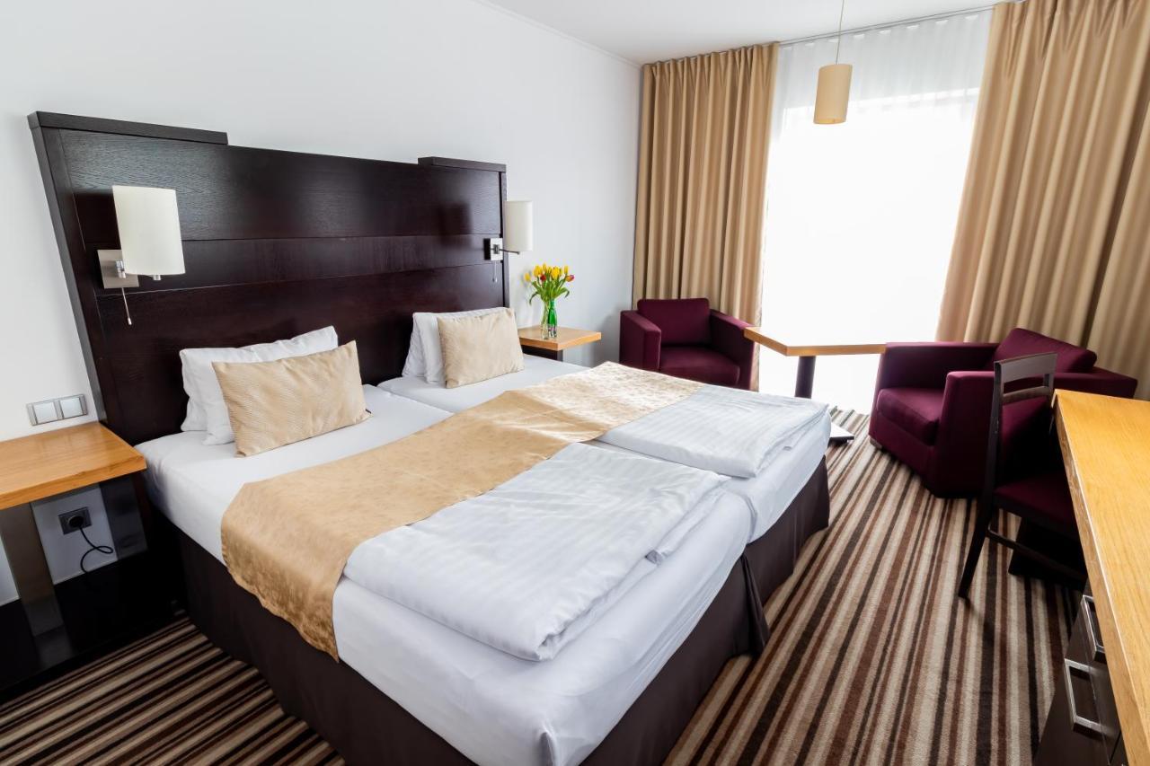 Parkhotel Plzen Congress Center Bagian luar foto