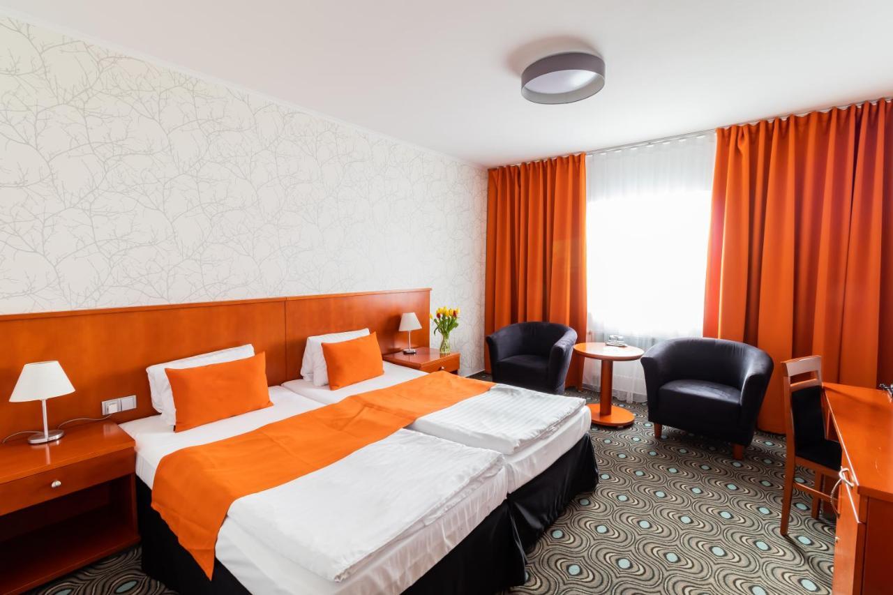 Parkhotel Plzen Congress Center Bagian luar foto