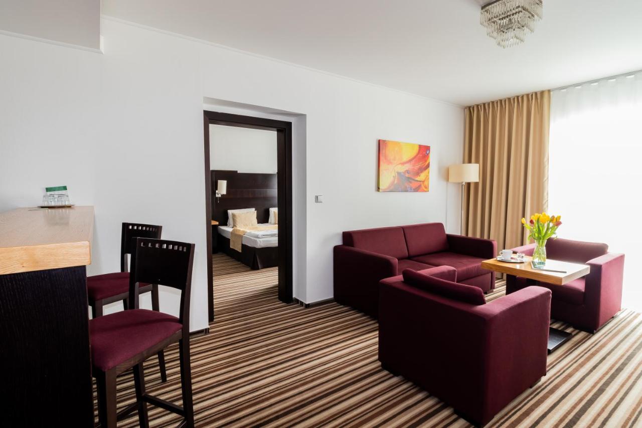 Parkhotel Plzen Congress Center Bagian luar foto